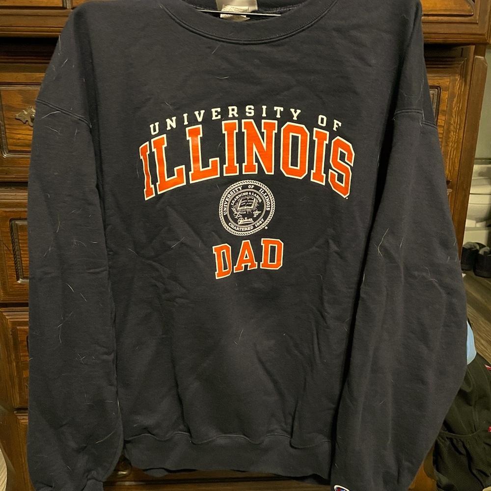 U of I sweatshirt and t-shirt Dad